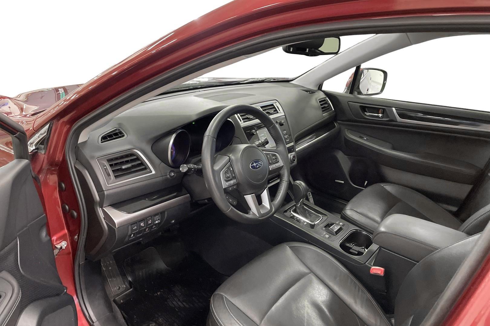 Subaru Outback 2016