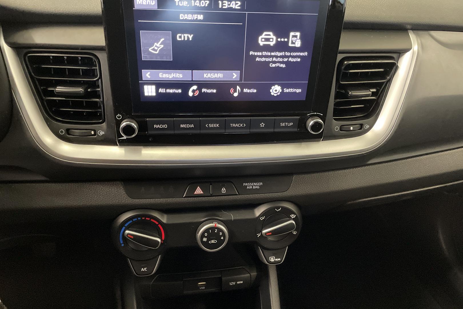 KIA STONIC 2023