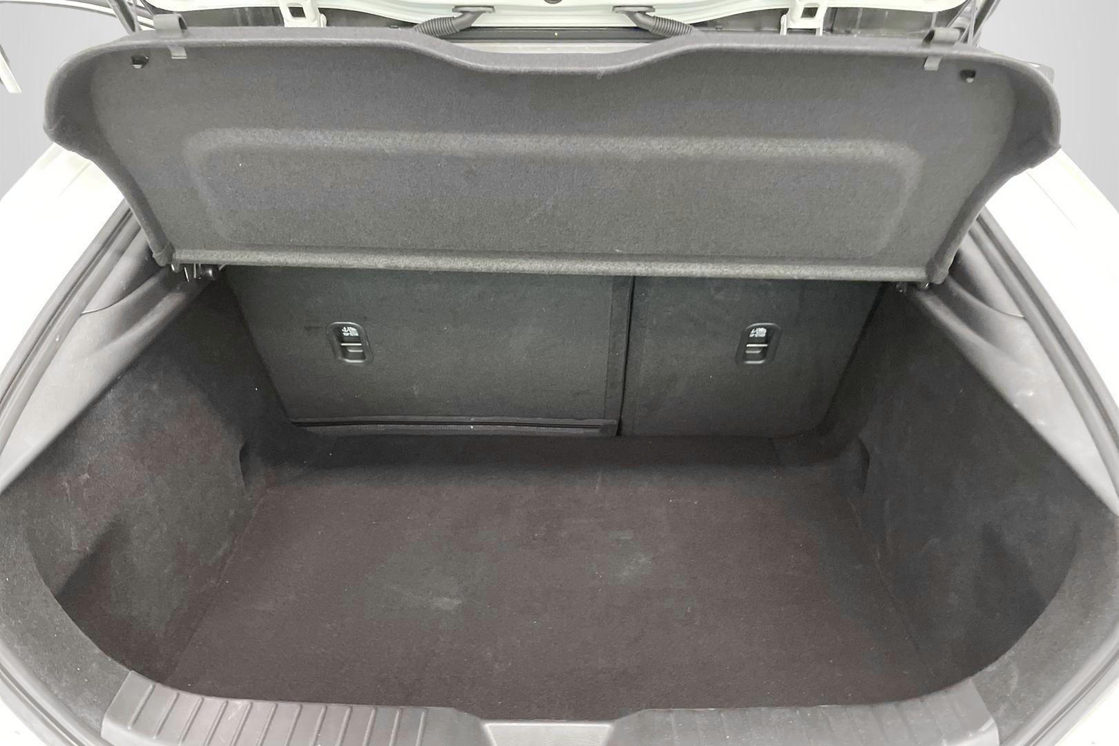 MAZDA 3 2025