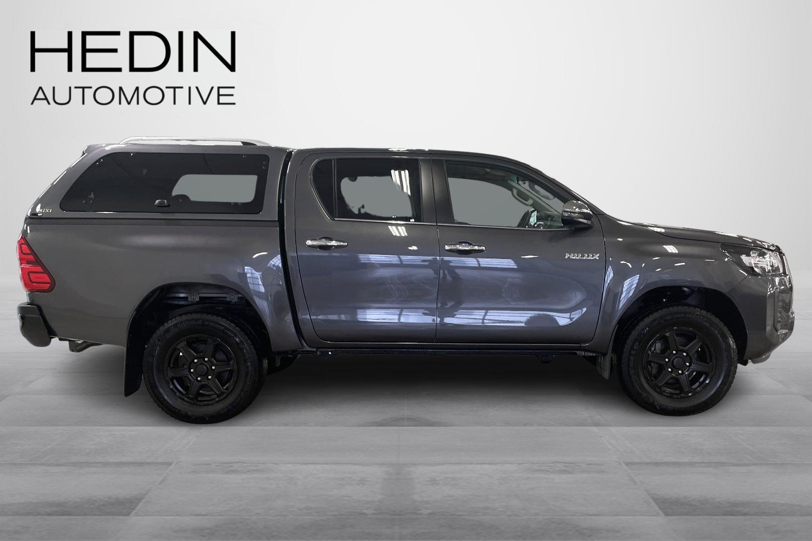 TOYOTA HILUX 2024