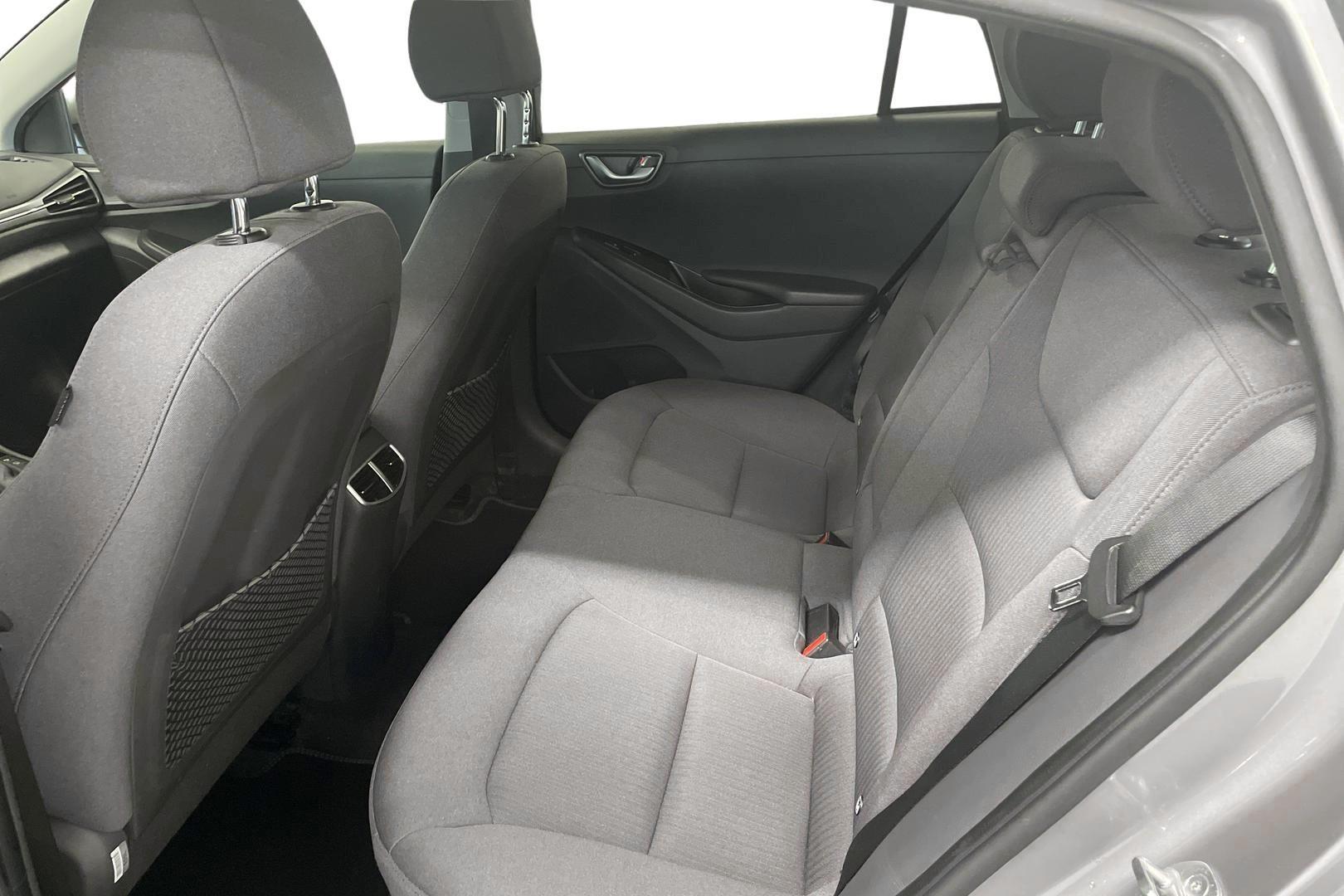 HYUNDAI IONIQ hybrid 9