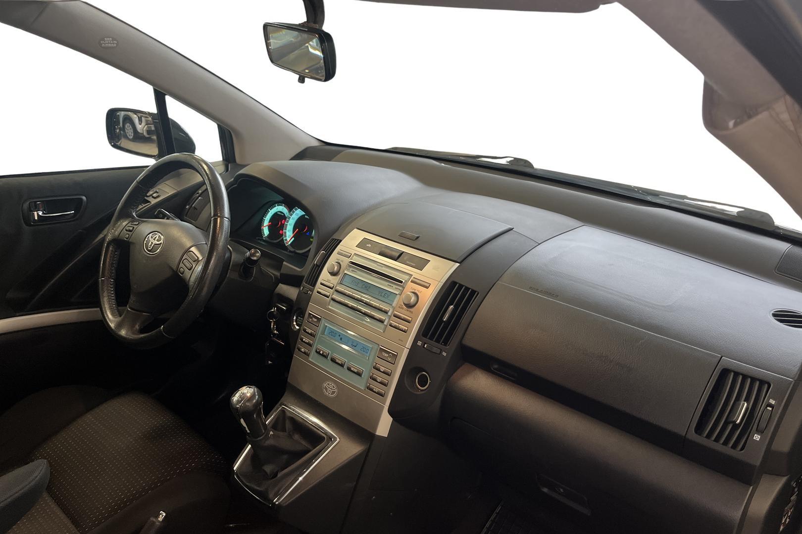TOYOTA COROLLA VERSO 2008