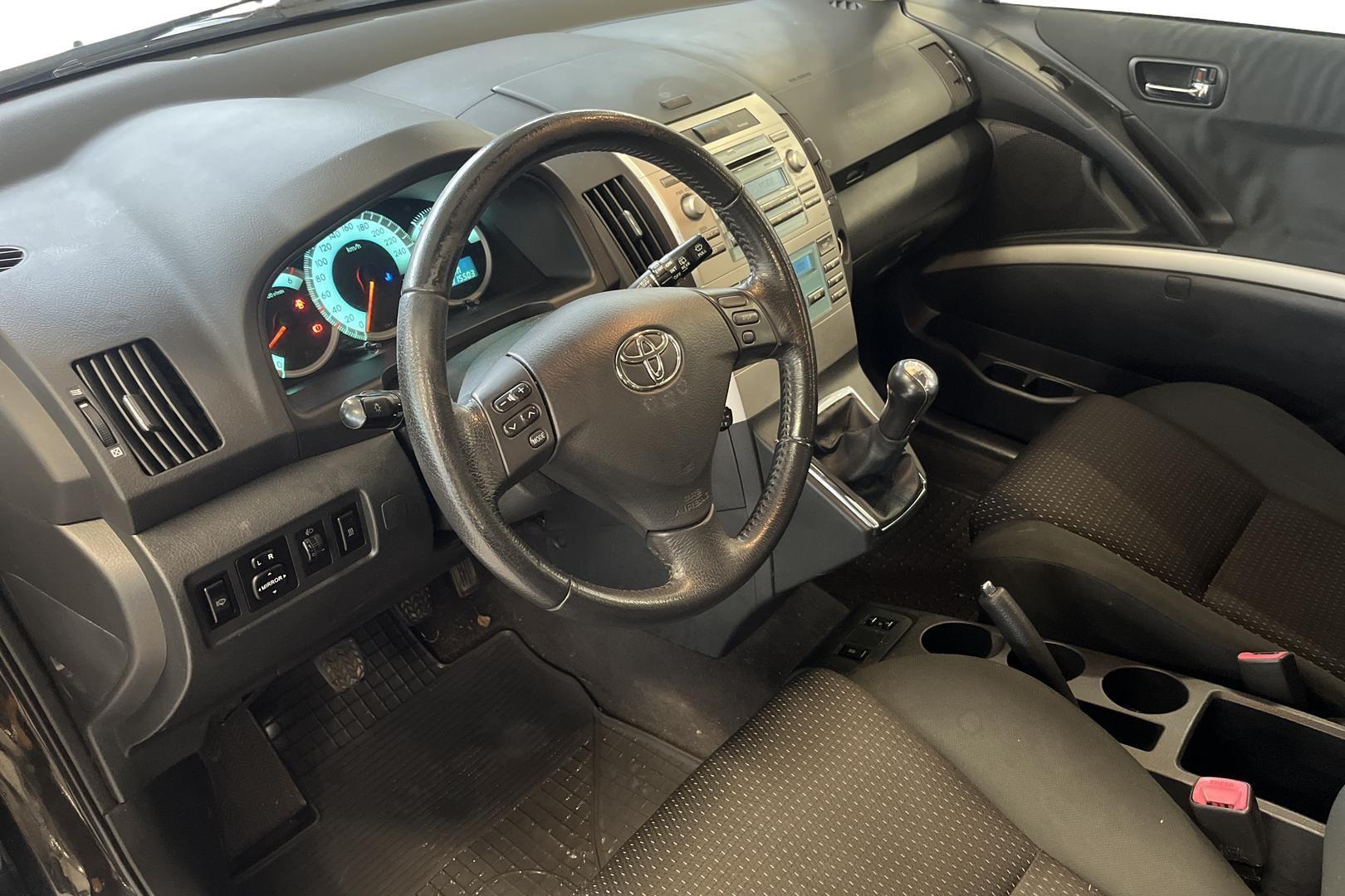 TOYOTA COROLLA VERSO 2008