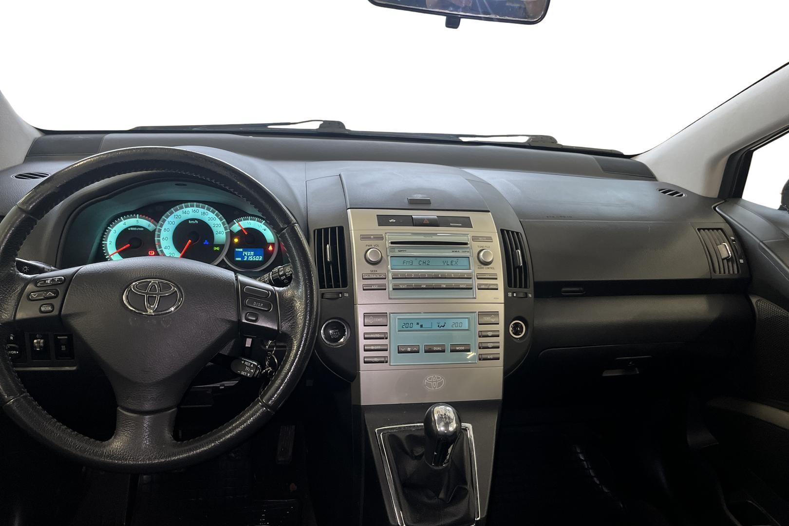 TOYOTA COROLLA VERSO 2008