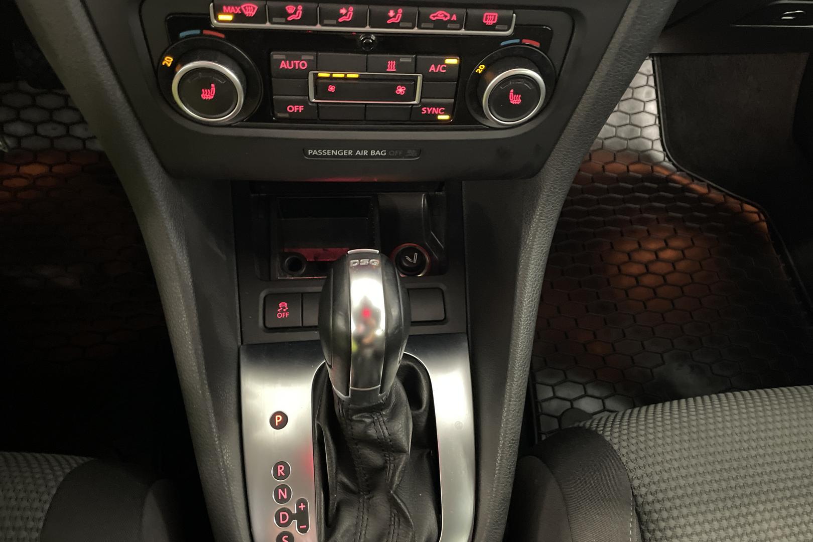 VOLKSWAGEN GOLF 2013