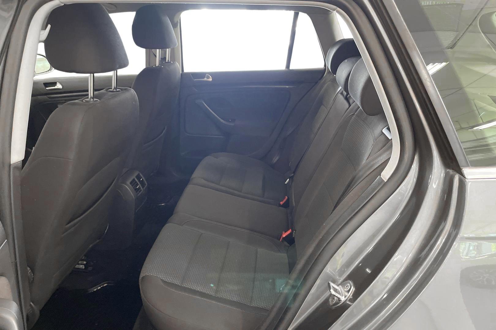VOLKSWAGEN GOLF 2013