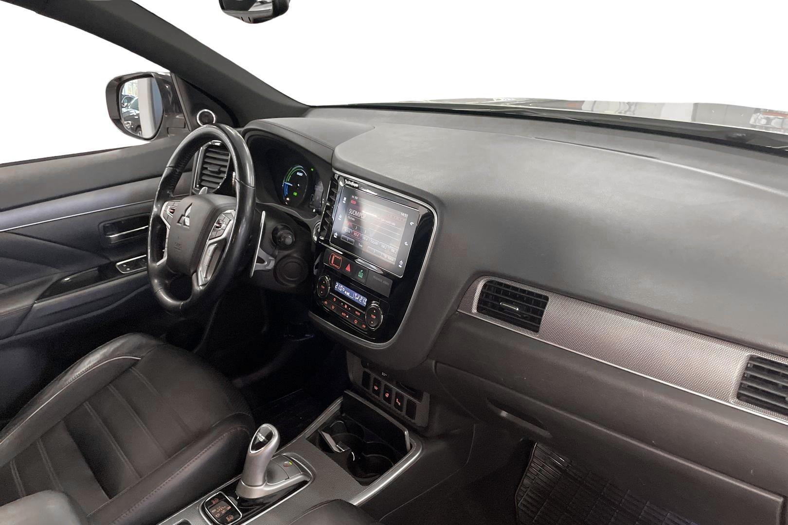 Mitsubishi Outlander PHEV 2018