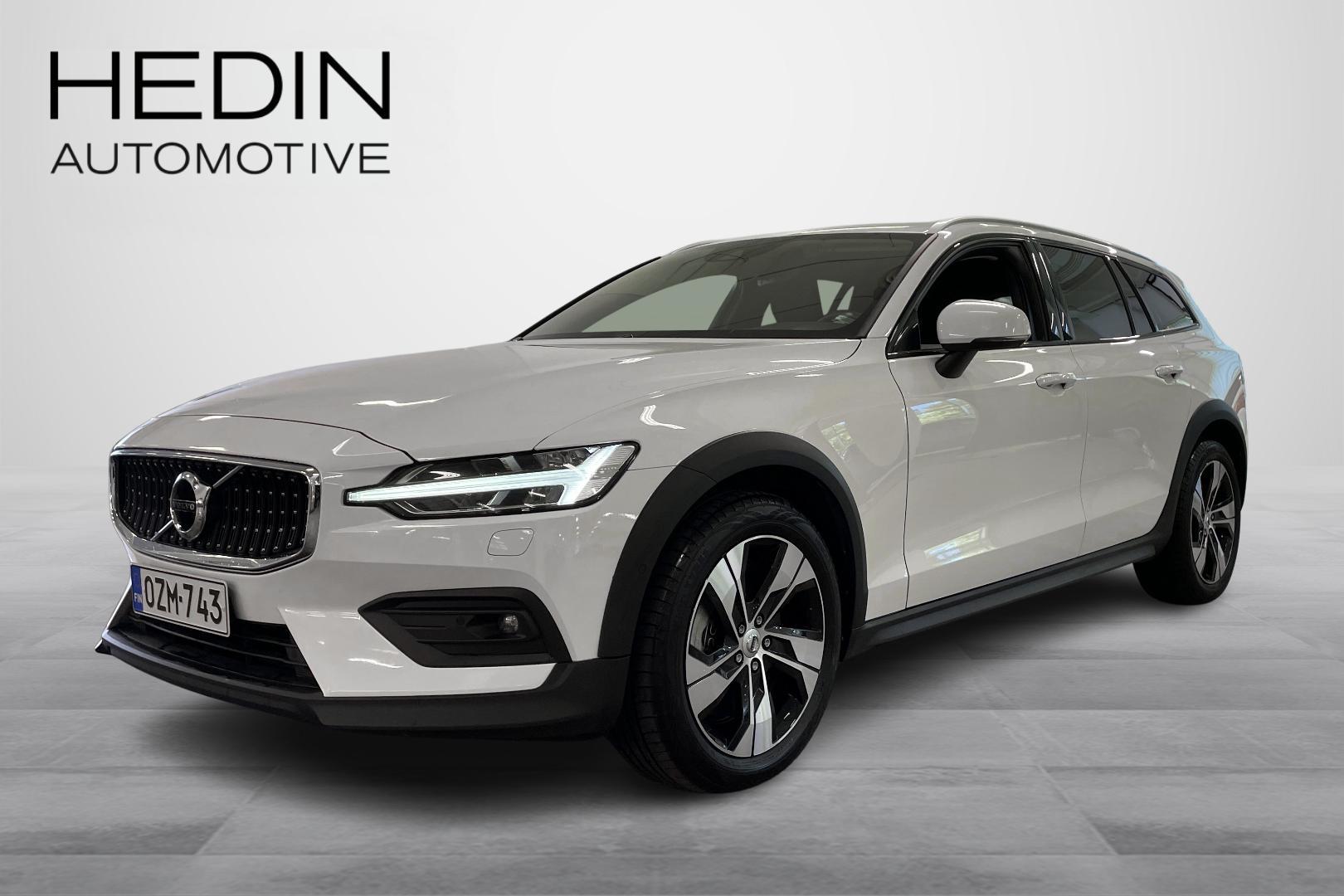 Volvo V60 Cross Country 2022
