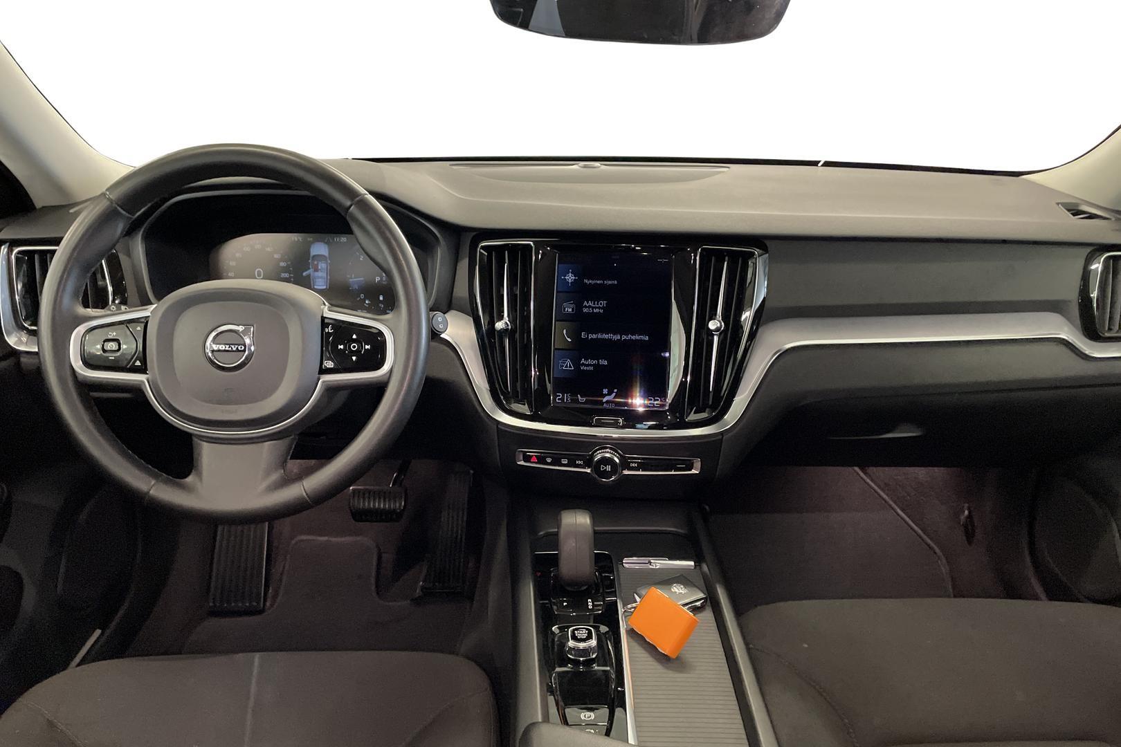 Volvo V60 Cross Country 2022