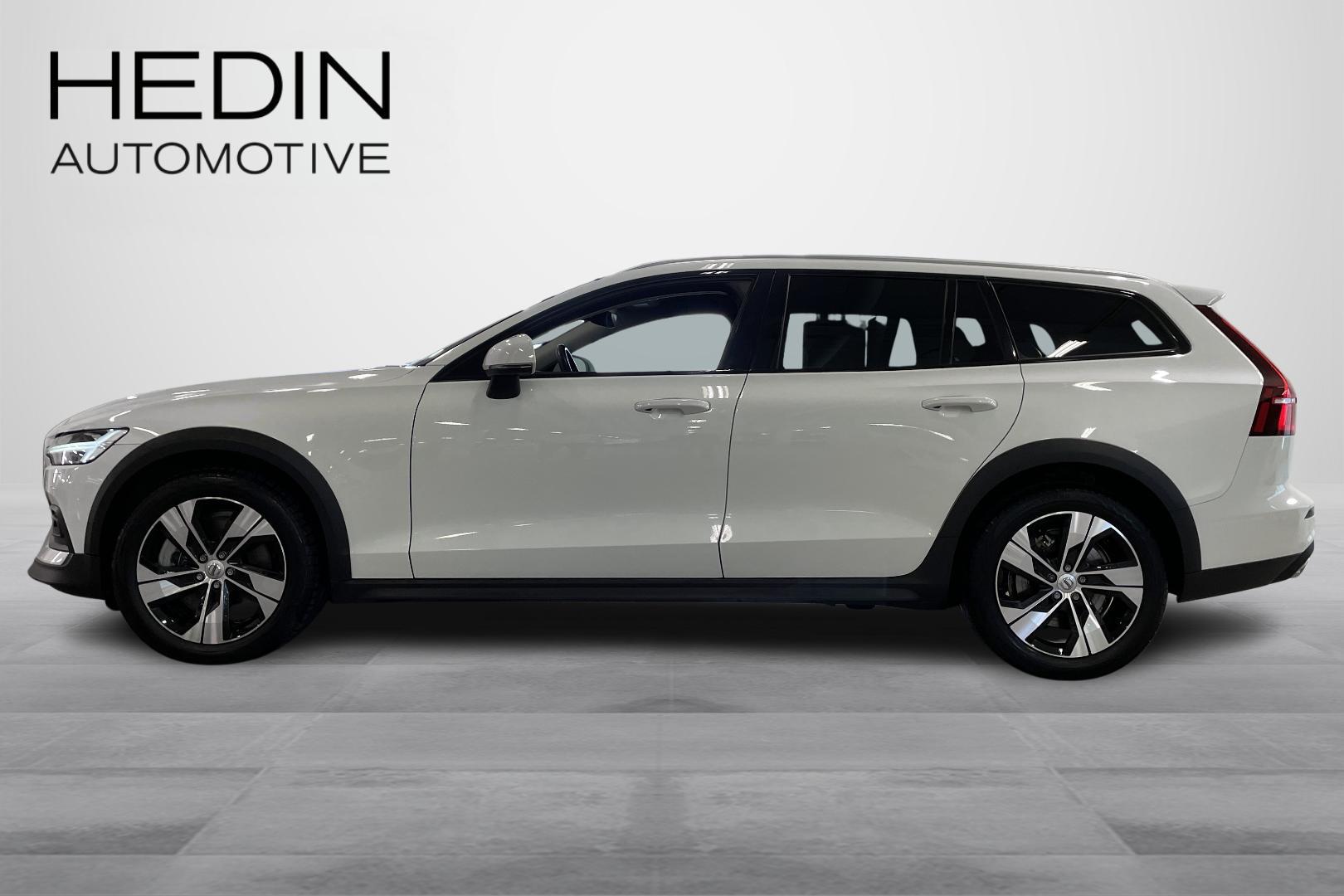 Volvo V60 Cross Country 2022