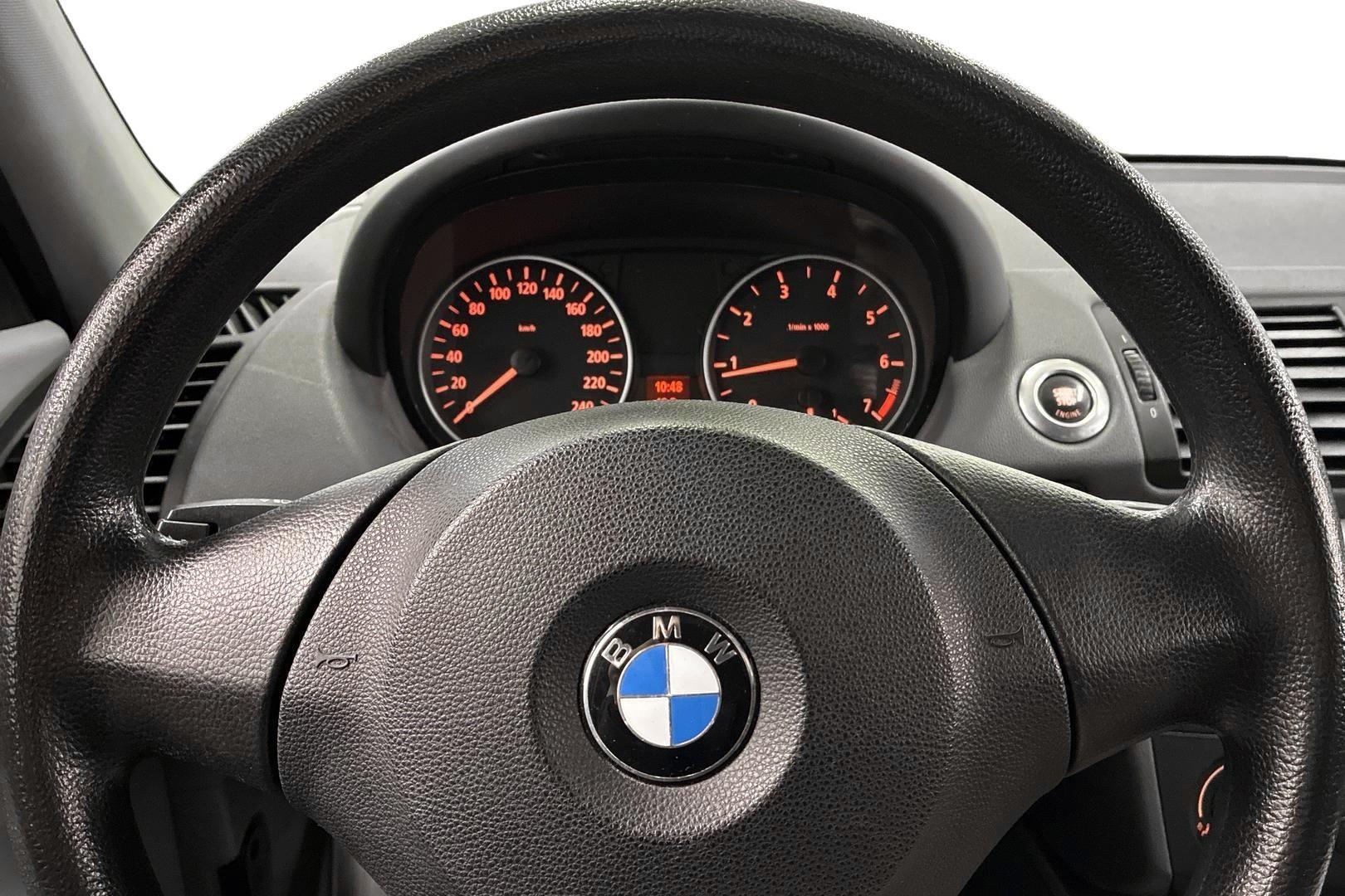 BMW 120 2006