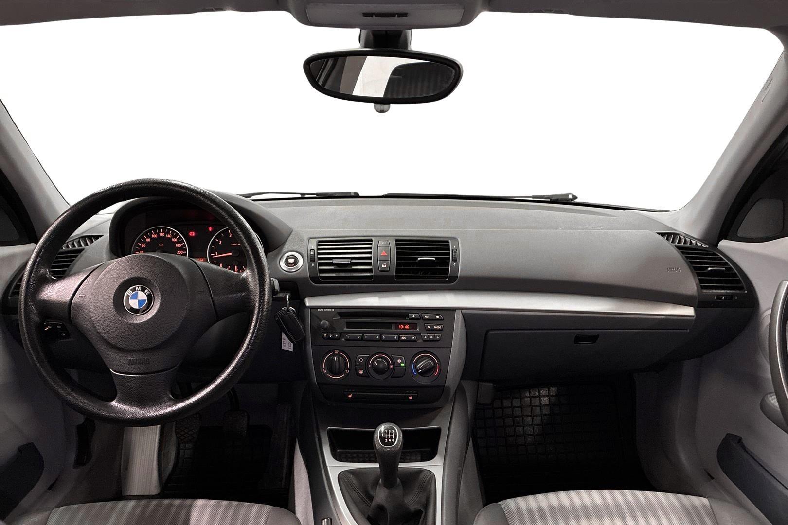 BMW 120 2006