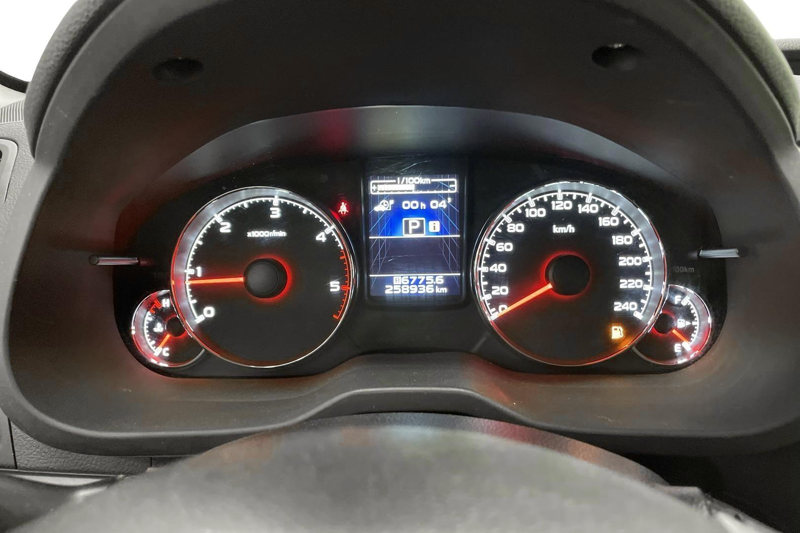 SUBARU OUTBACK 2014