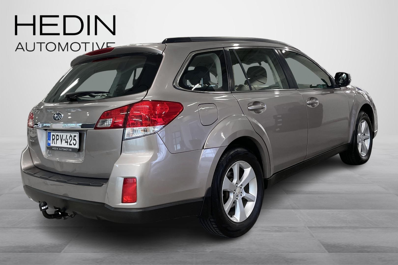 SUBARU OUTBACK 2014