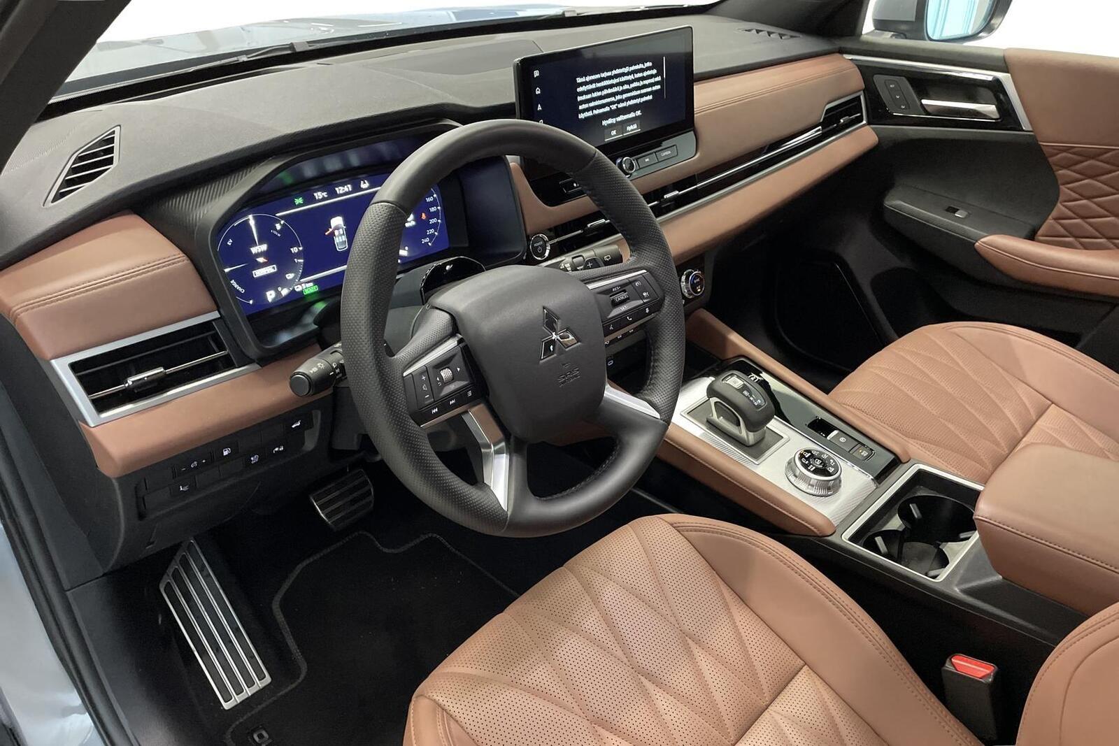 Mitsubishi Outlander 2025