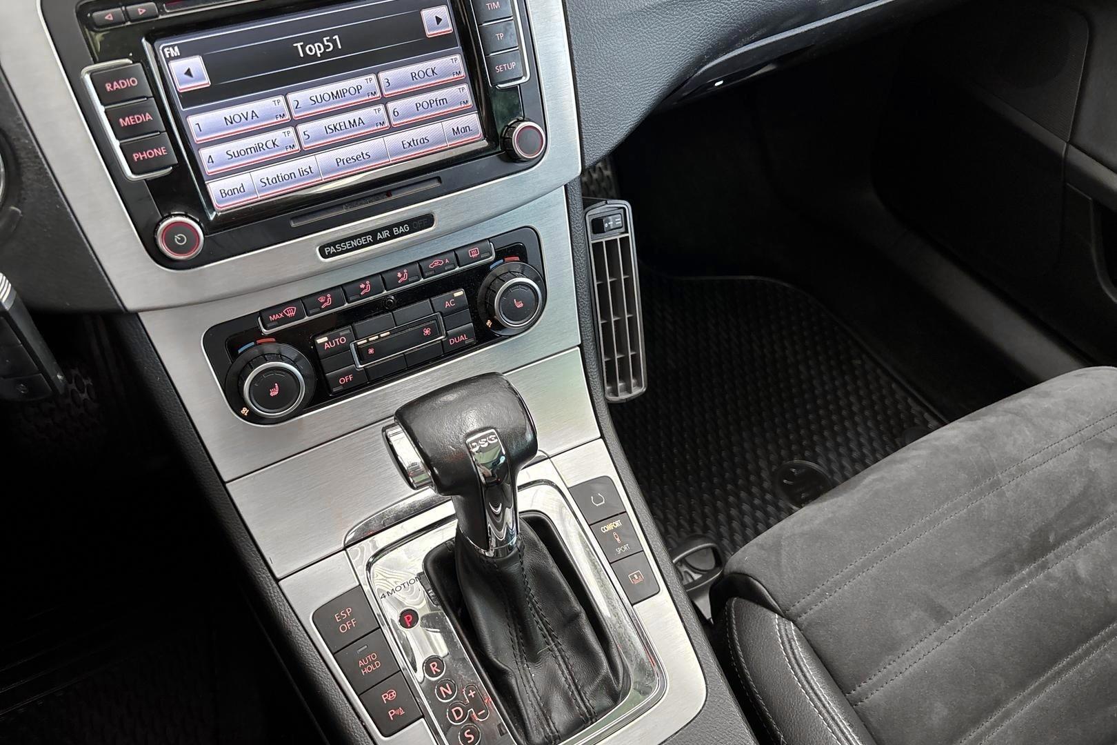 VOLKSWAGEN PASSAT CC 2010