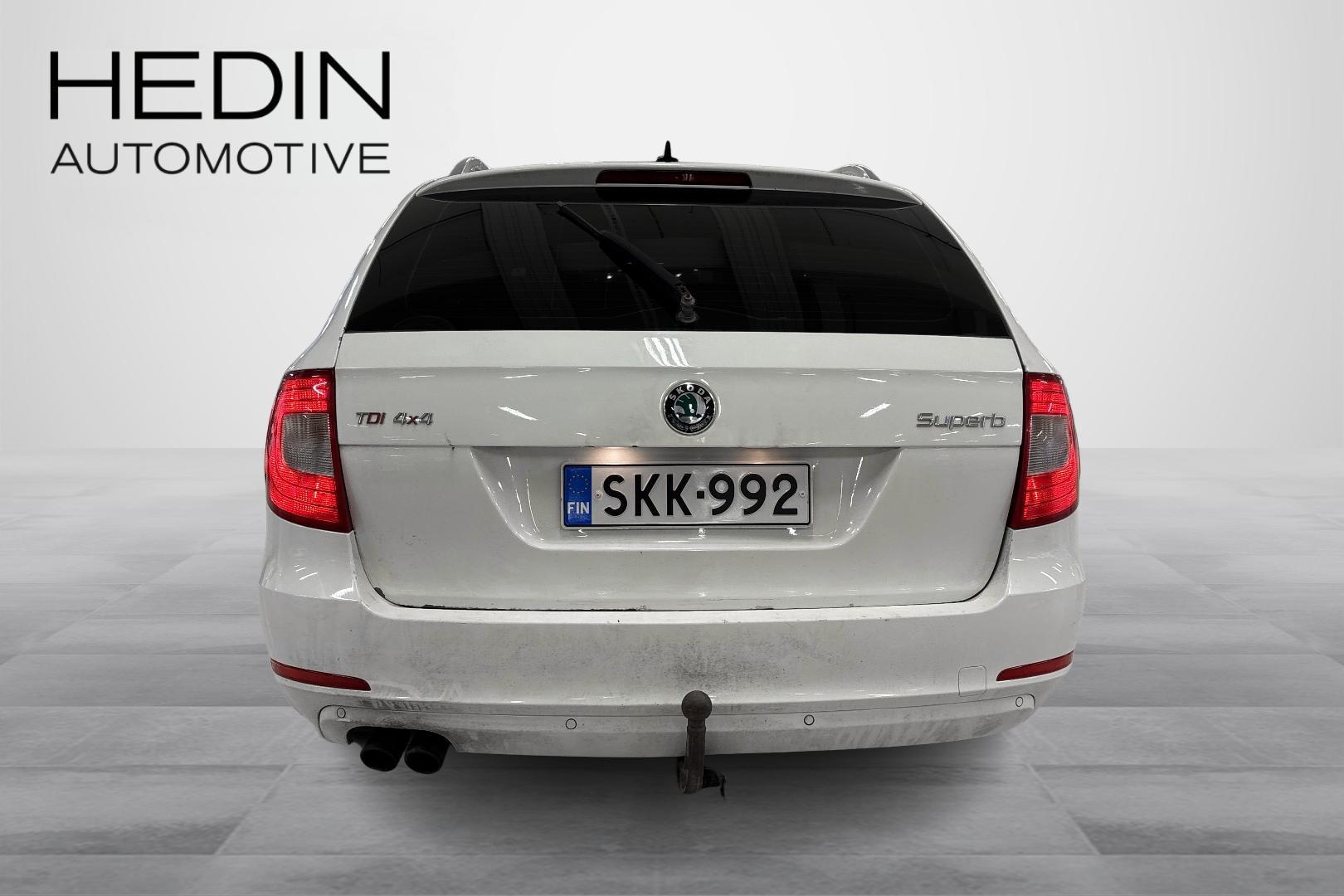SKODA SUPERB 2010
