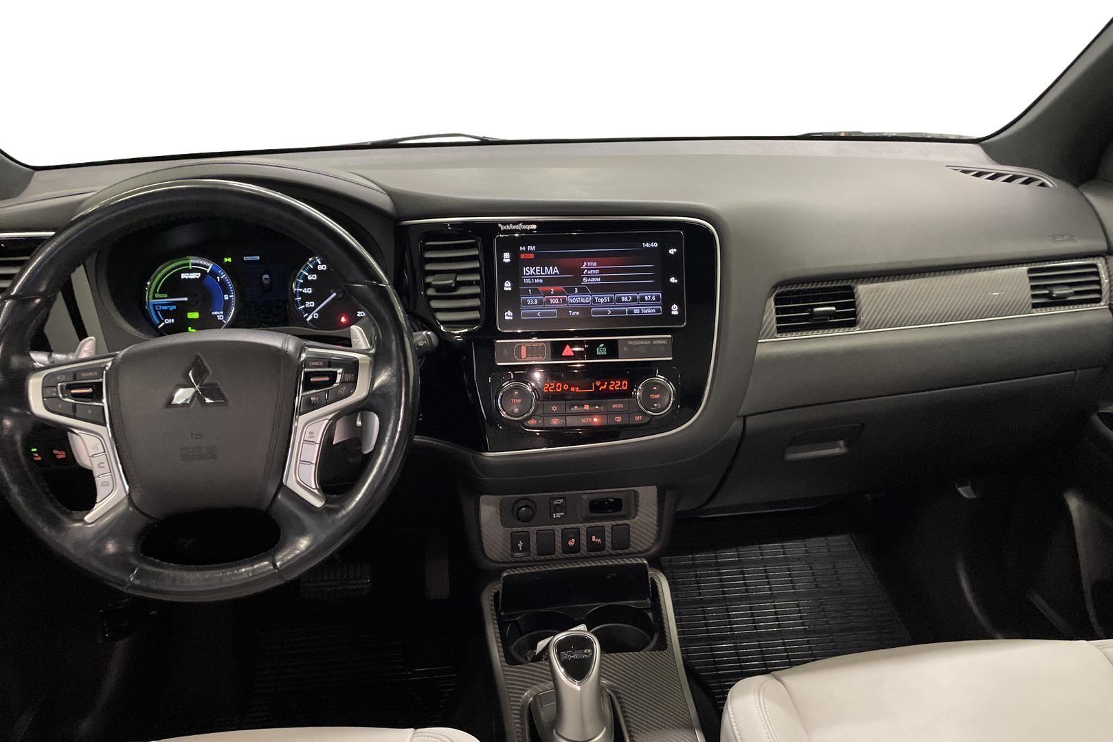 Mitsubishi Outlander PHEV 2019