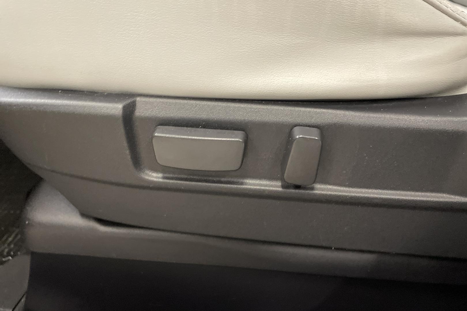 Mitsubishi Outlander PHEV 2019