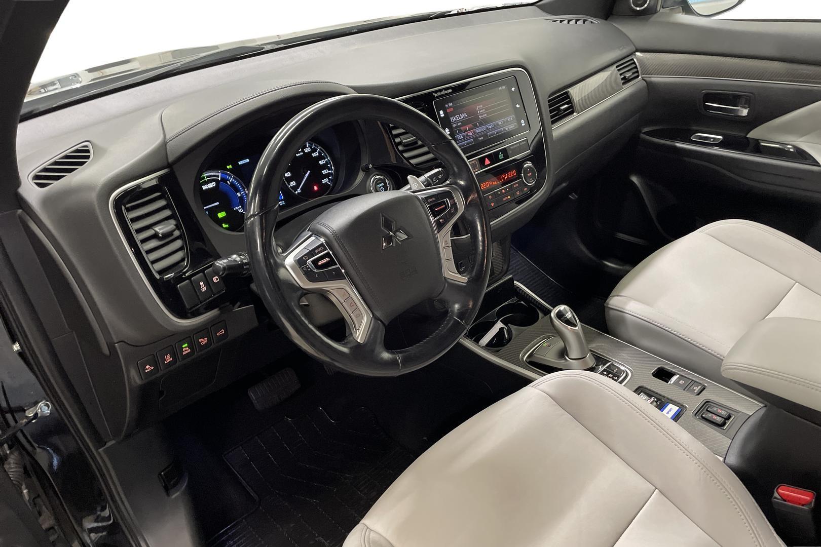 Mitsubishi Outlander PHEV 2019