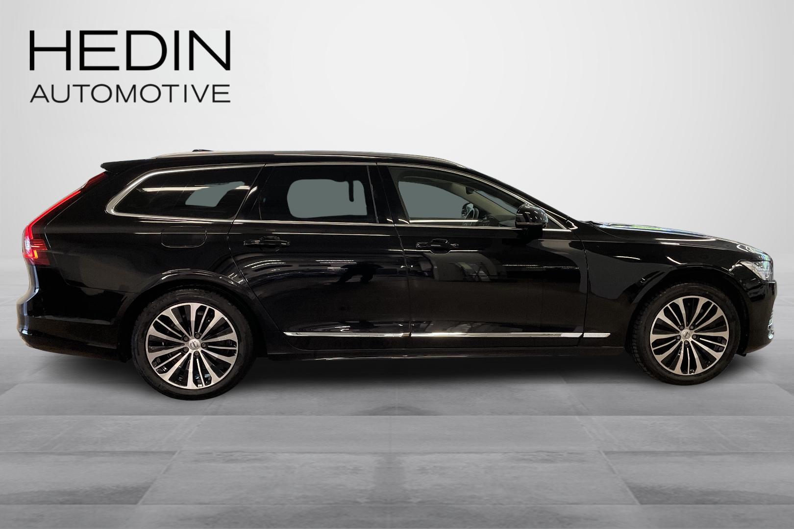Volvo V90 2023