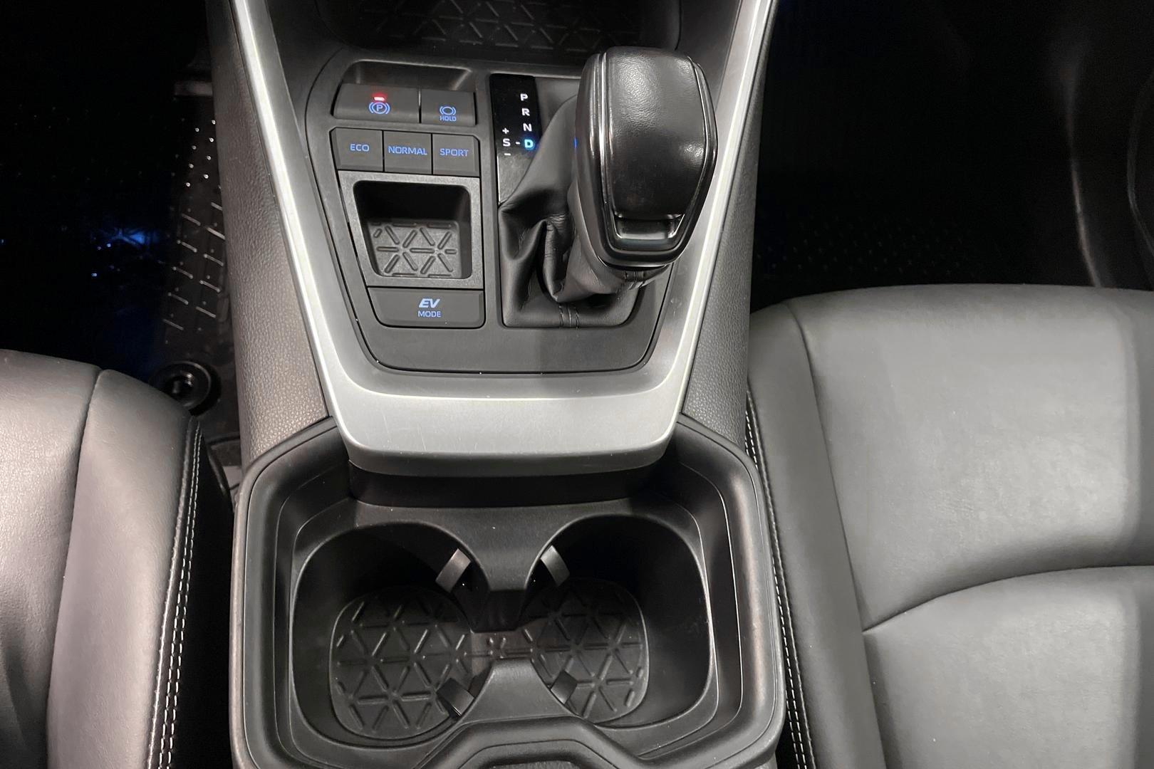 Toyota RAV4 2021