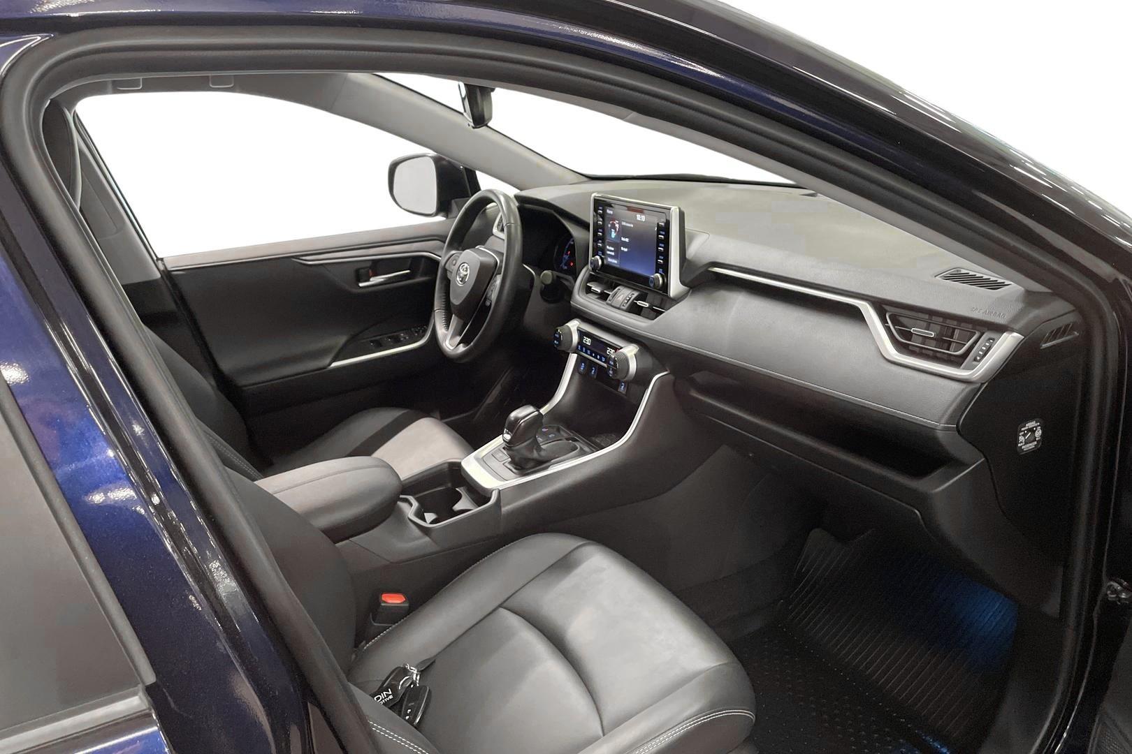 Toyota RAV4 2021