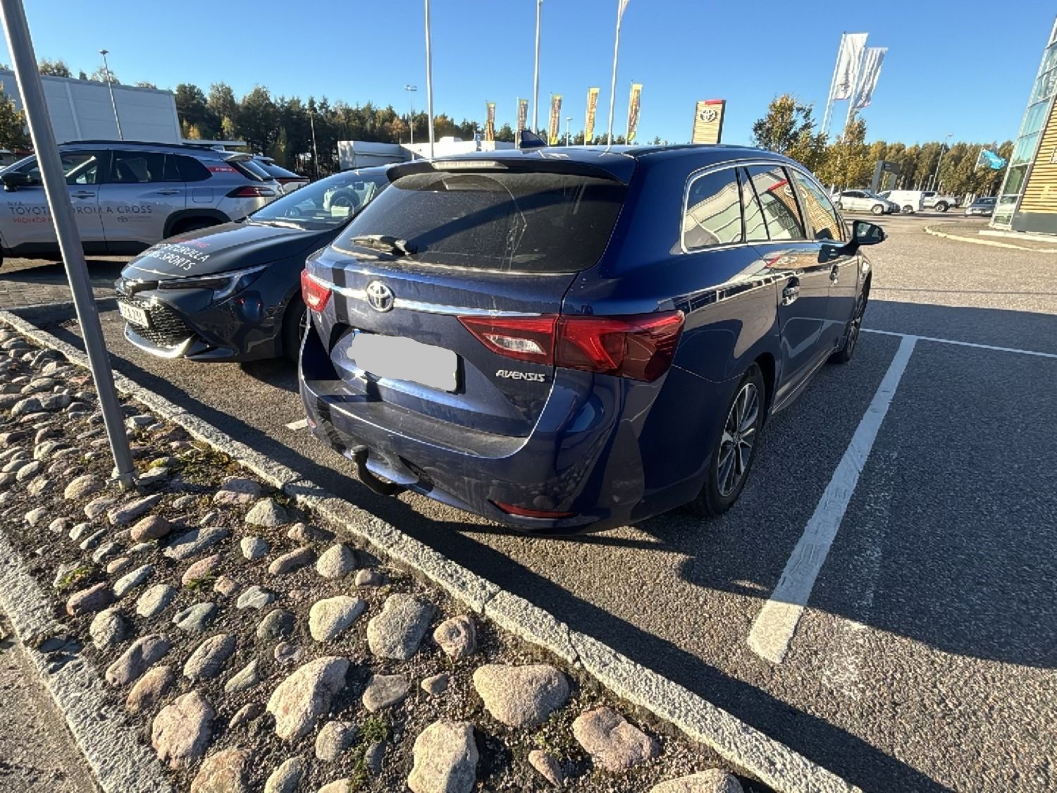 TOYOTA AVENSIS 2016