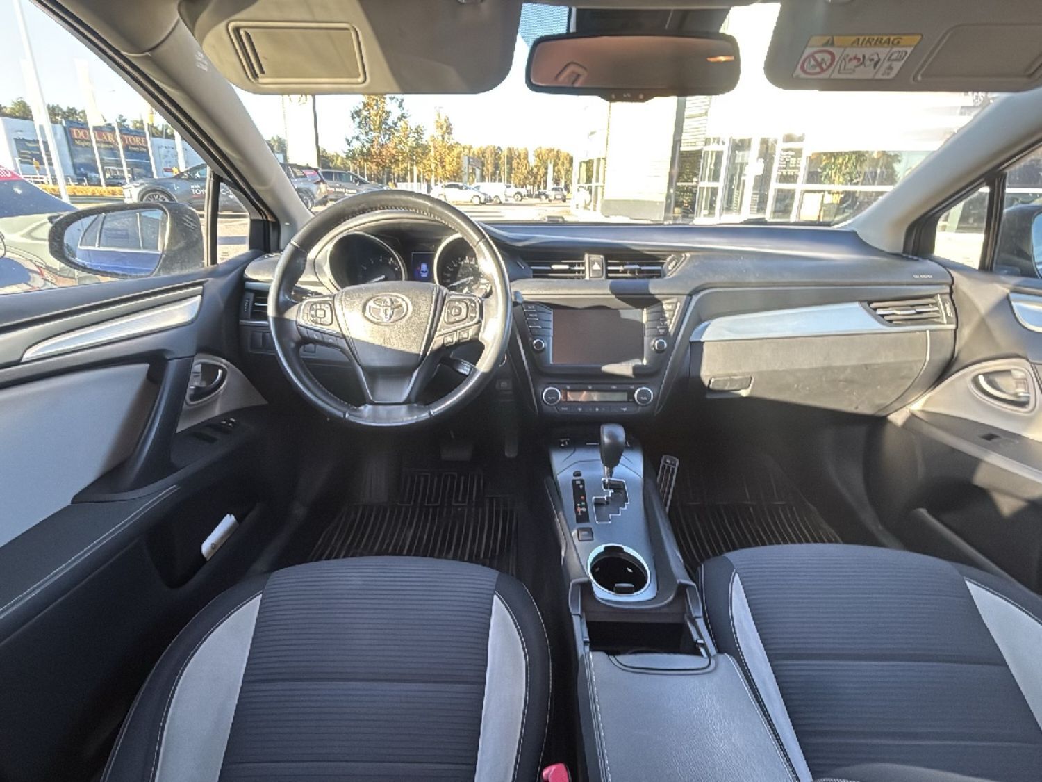TOYOTA AVENSIS 2016