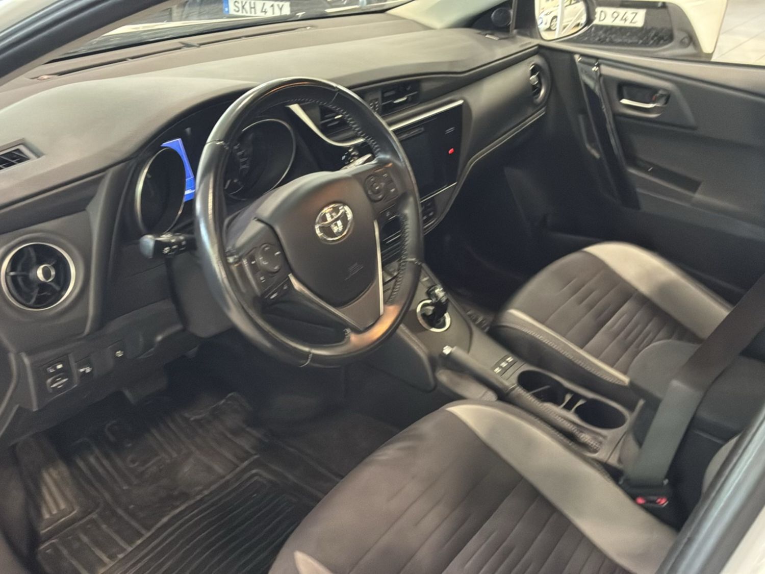 Toyota Auris 2016