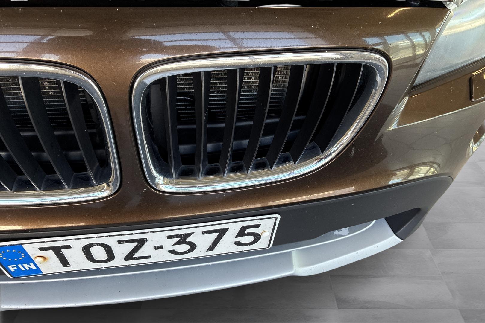 BMW X1 2011