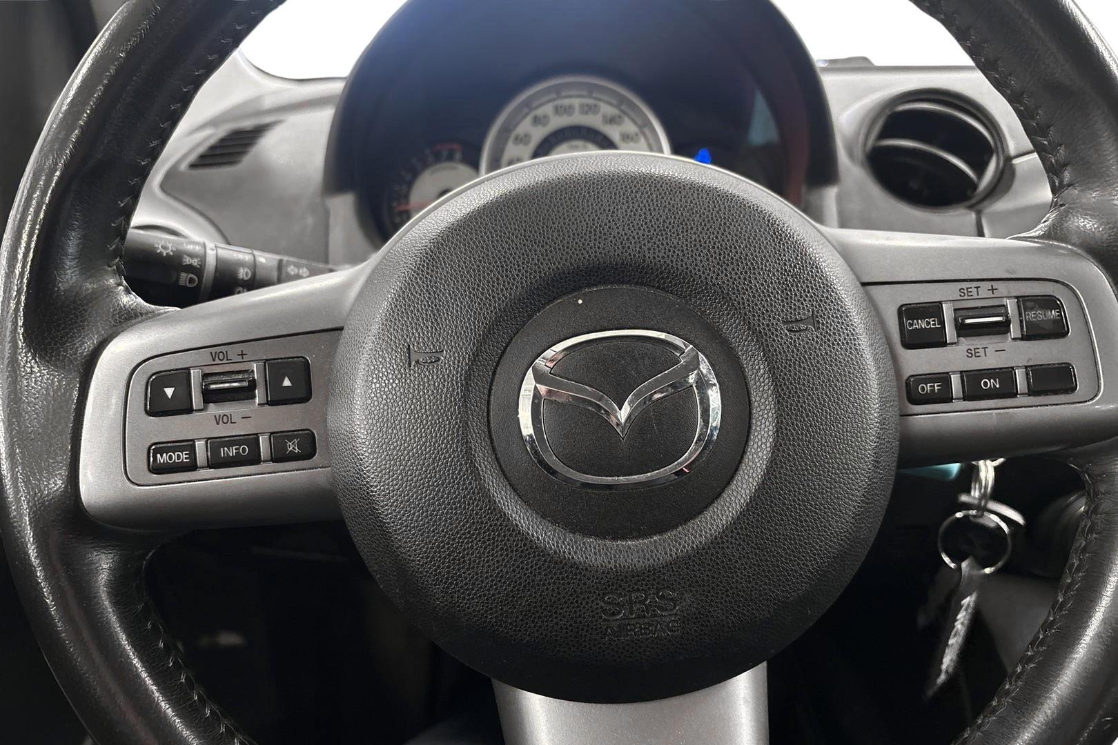 MAZDA Mazda2 2009