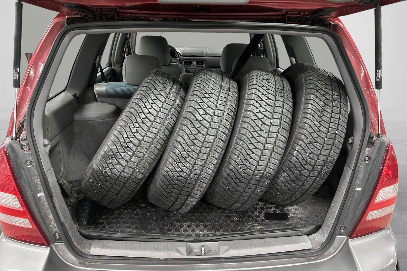 SUBARU FORESTER 2004