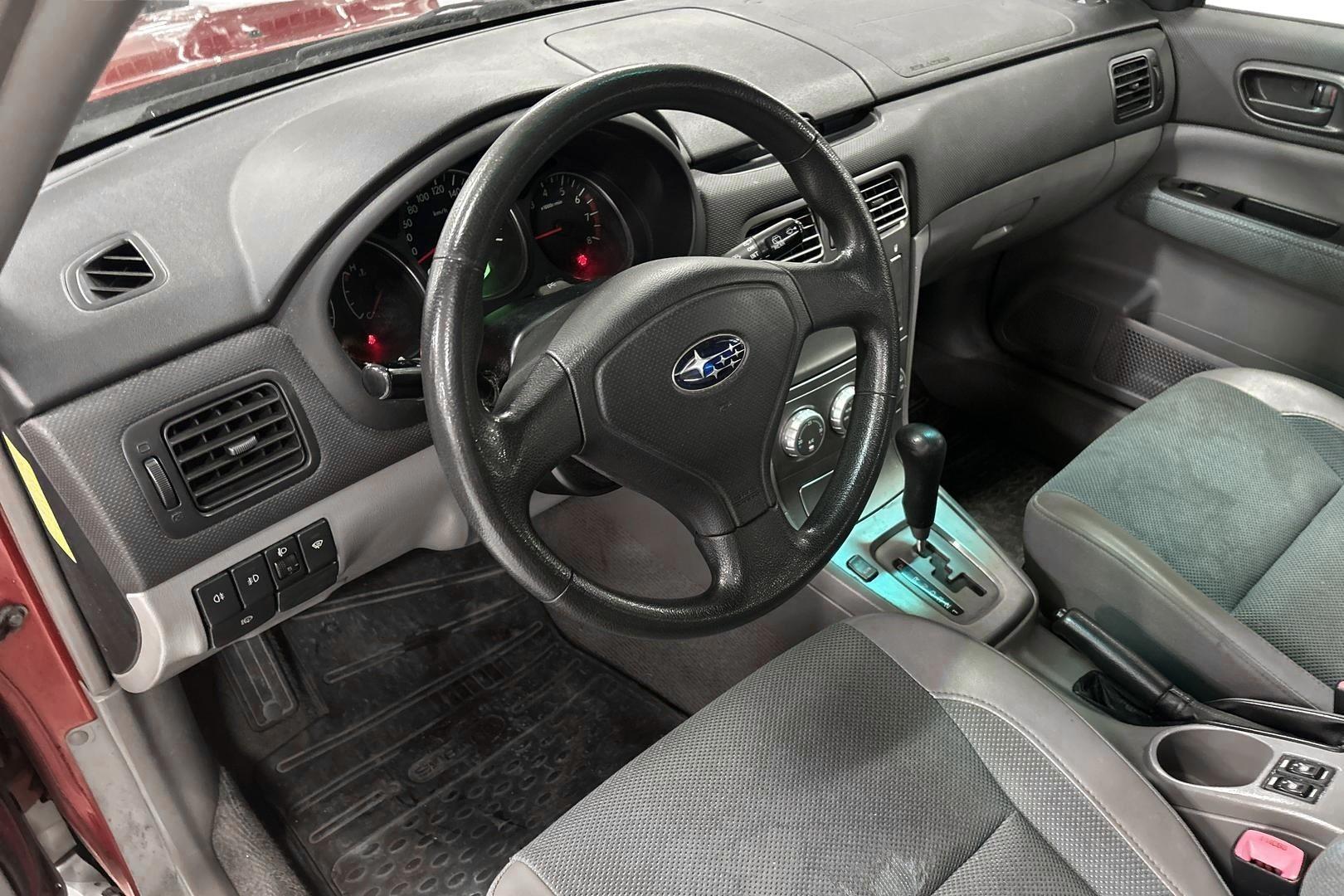 SUBARU FORESTER 2004