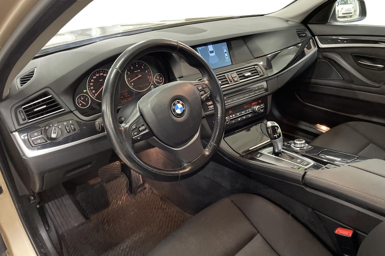 BMW 523 2010