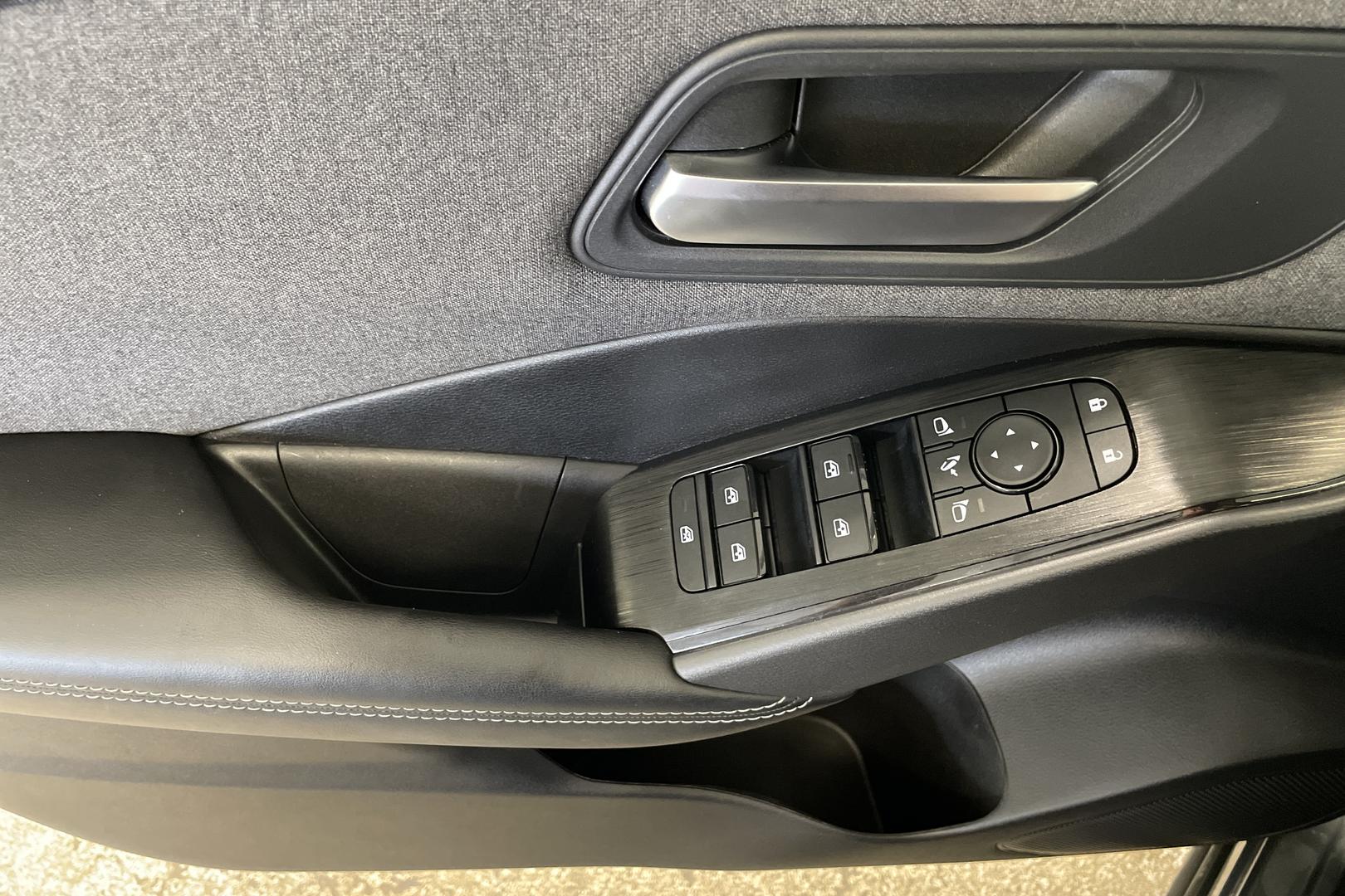 NISSAN Qashqai 2025