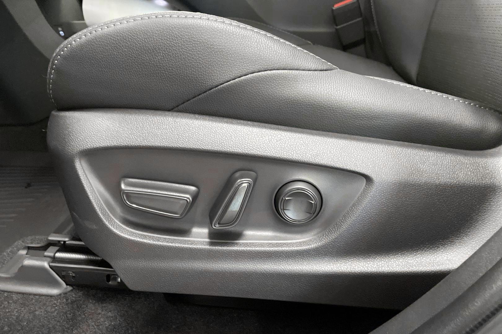 SUBARU Solterra 2025