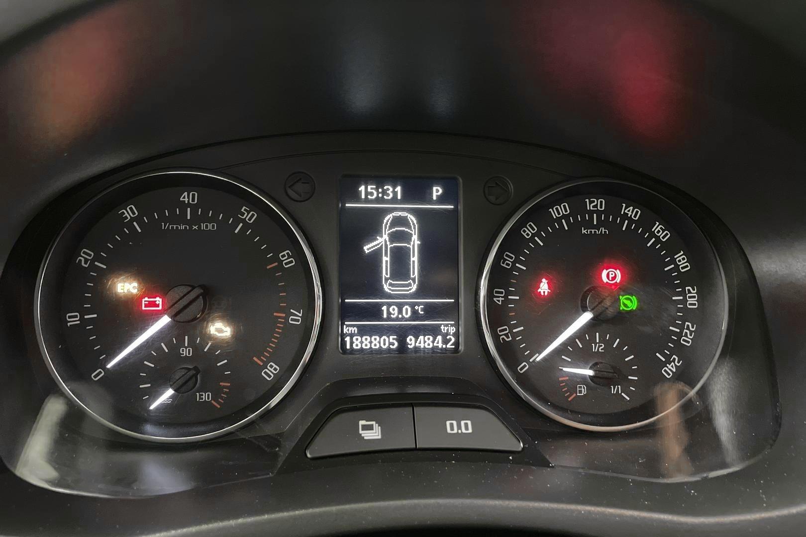 SKODA ROOMSTER 2012