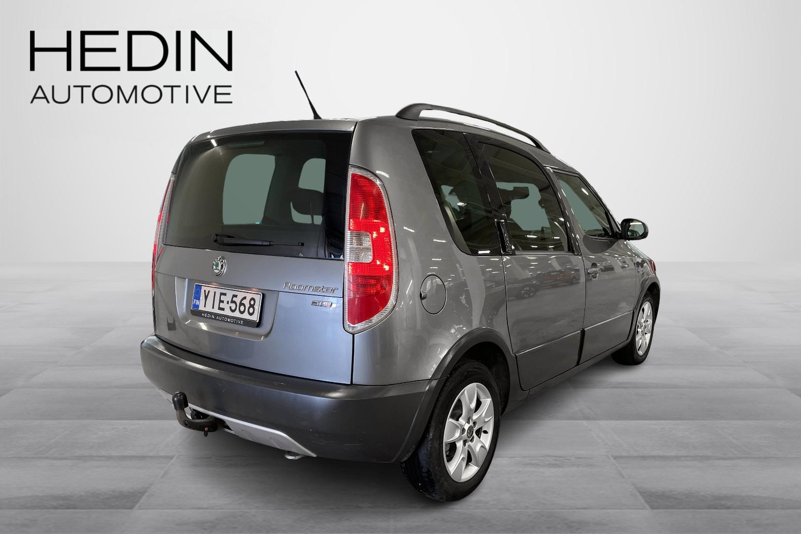 SKODA ROOMSTER 2012