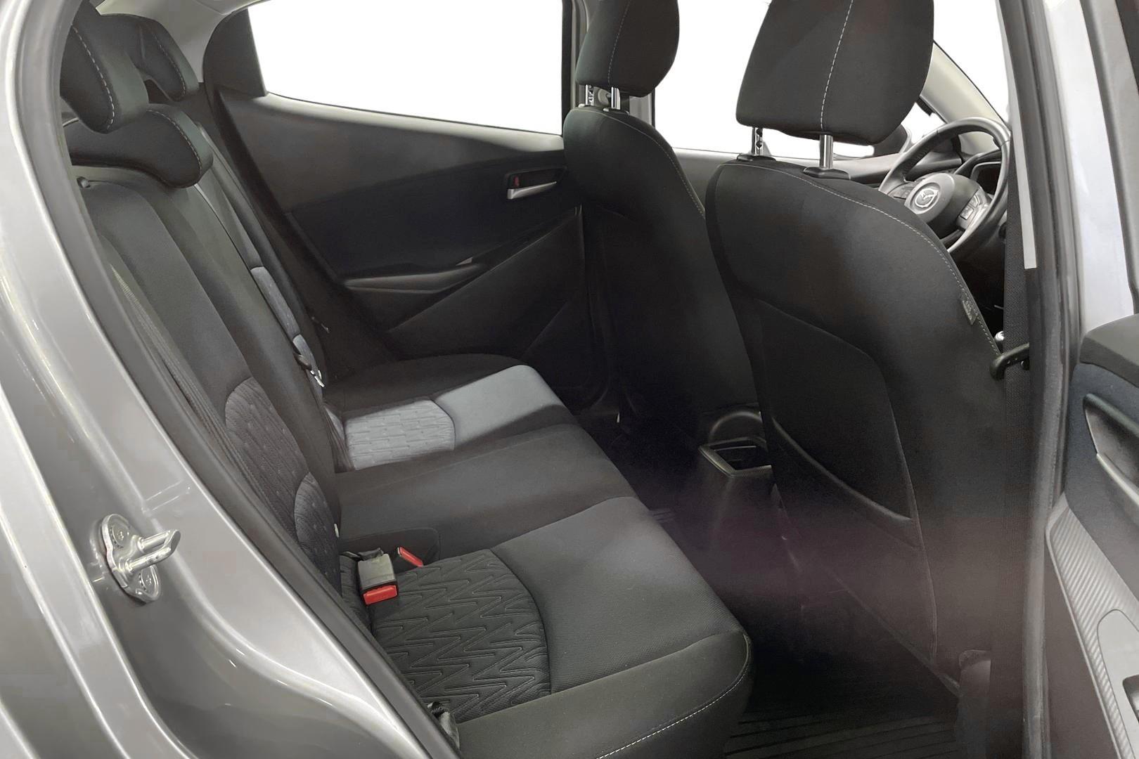 MAZDA Mazda2 2017