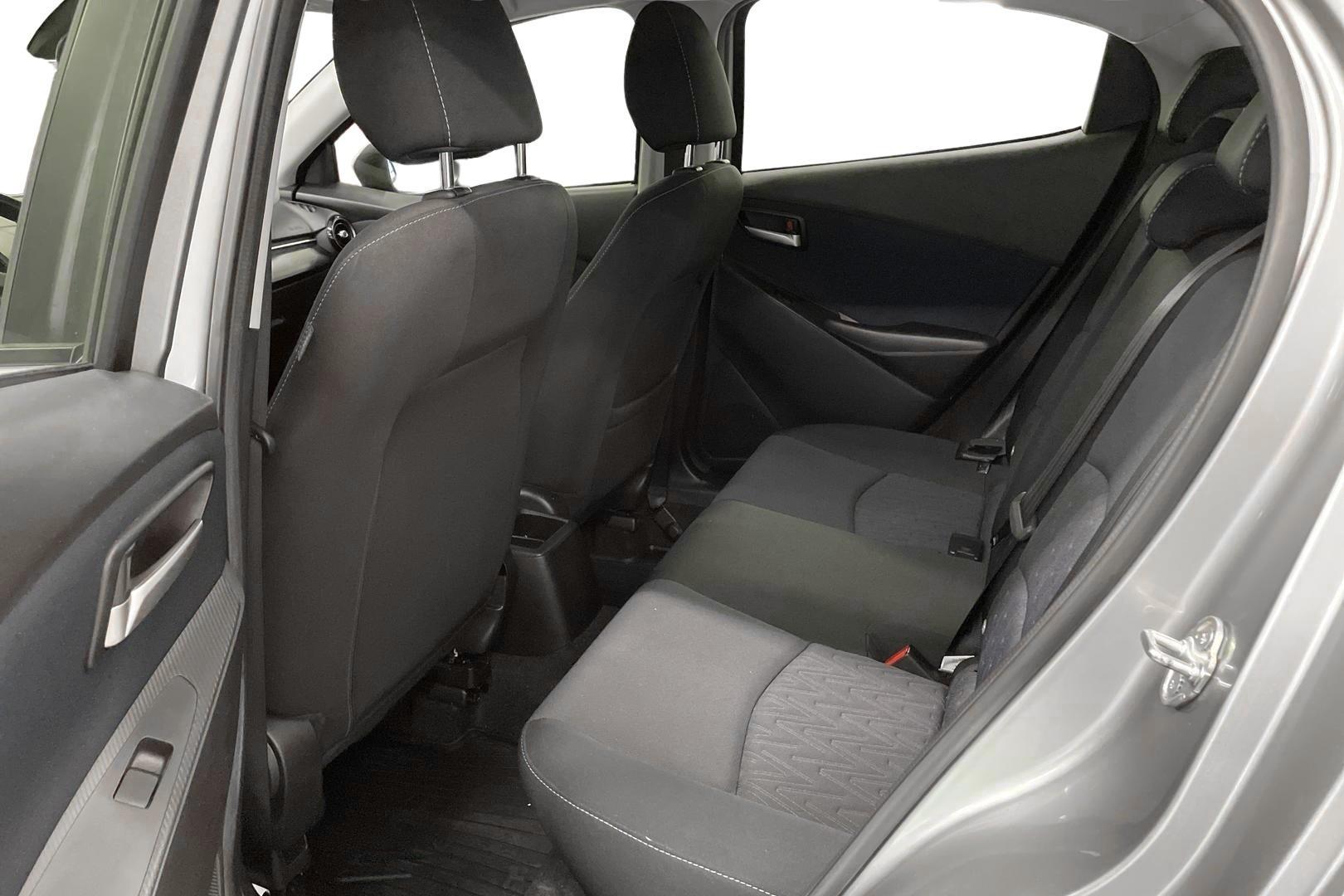 MAZDA Mazda2 2017