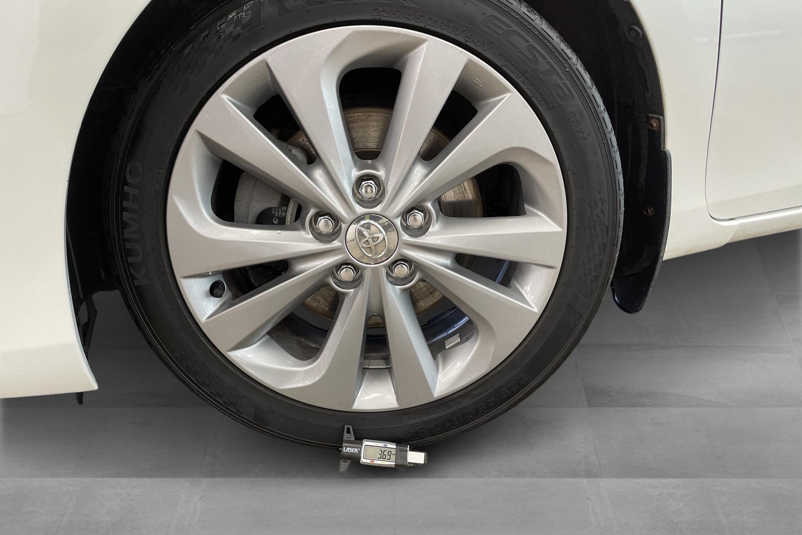 TOYOTA AURIS 15