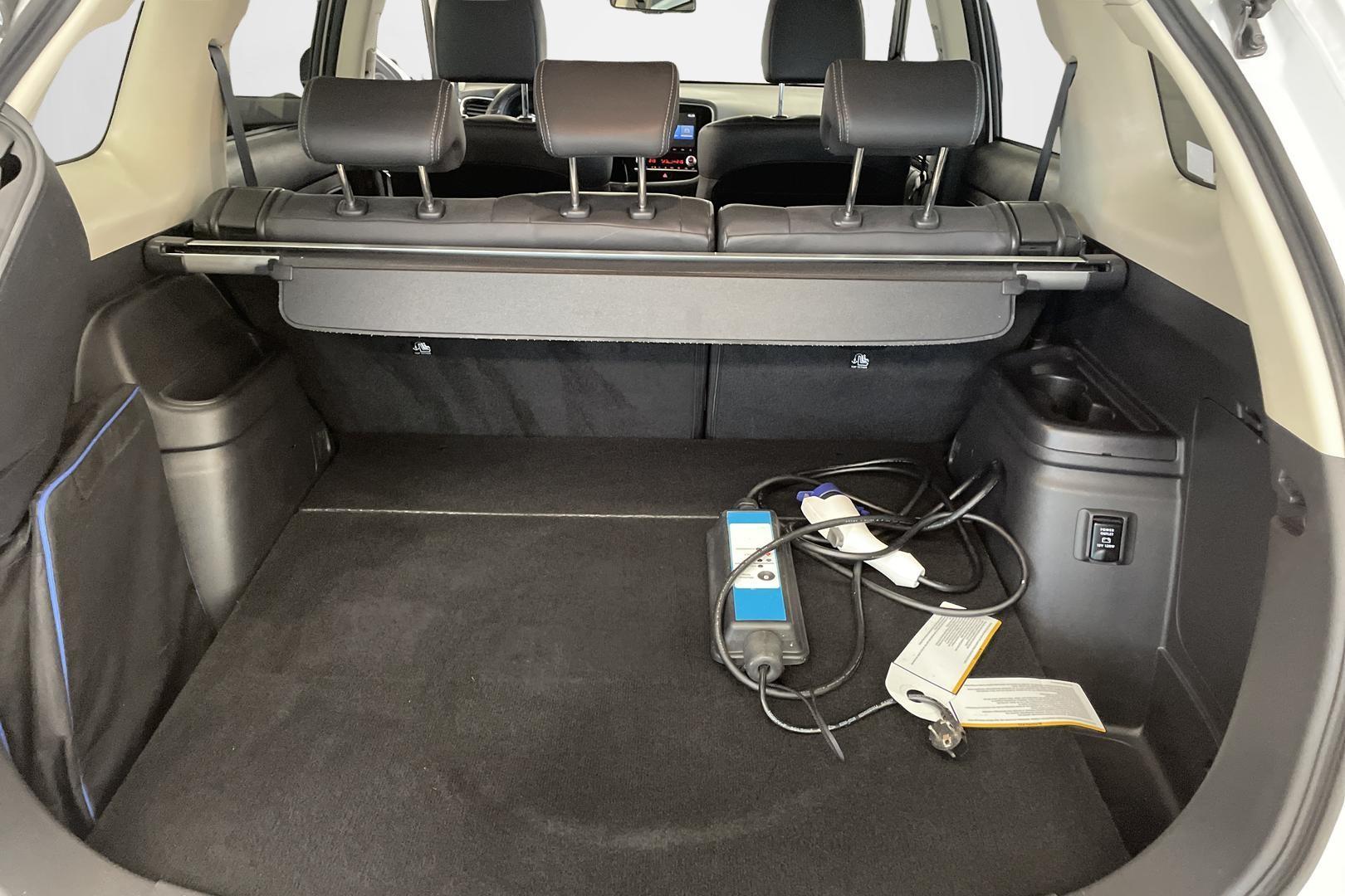 MITSUBISHI Outlander PHEV 2021