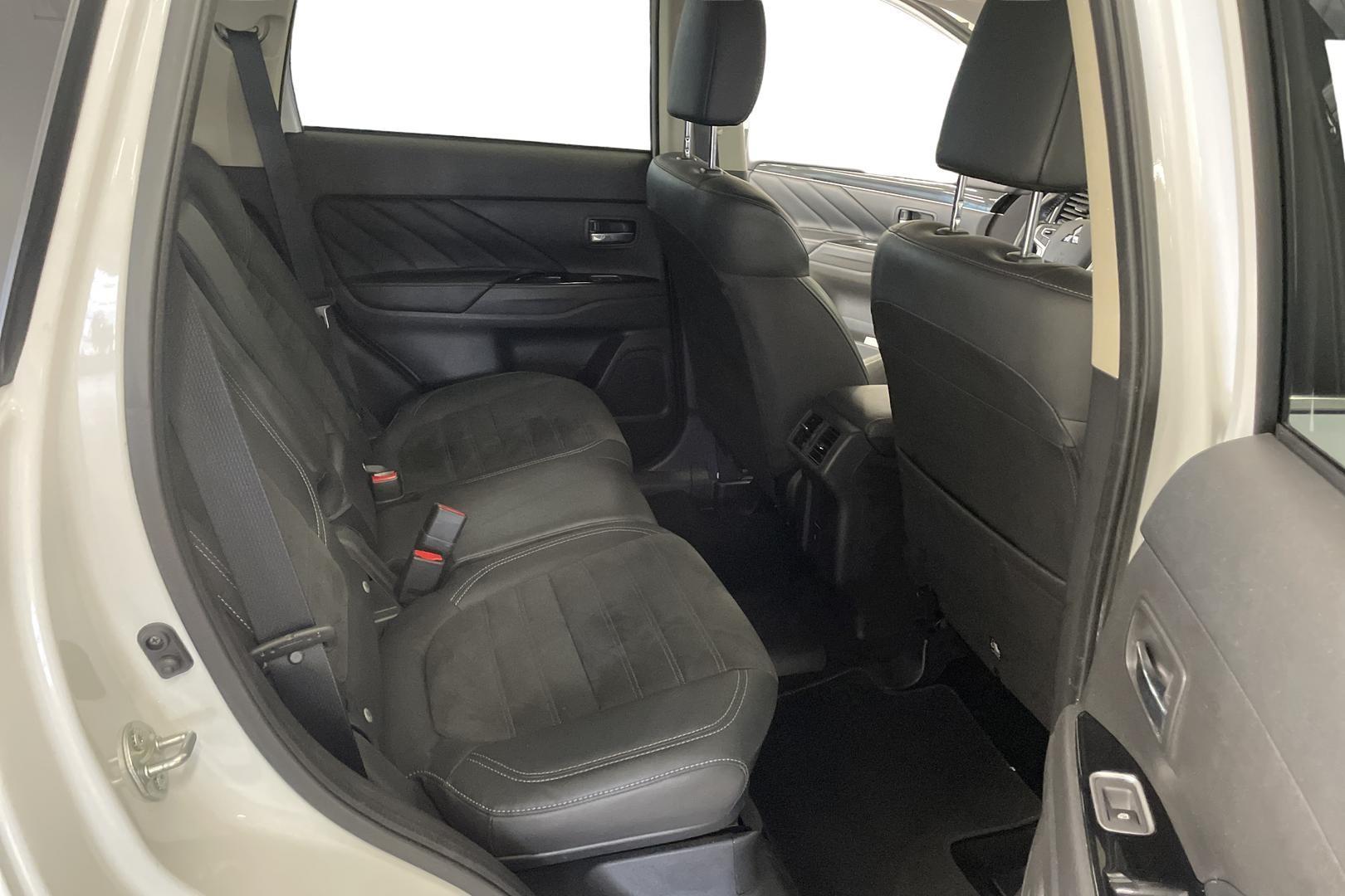 MITSUBISHI Outlander PHEV 2021