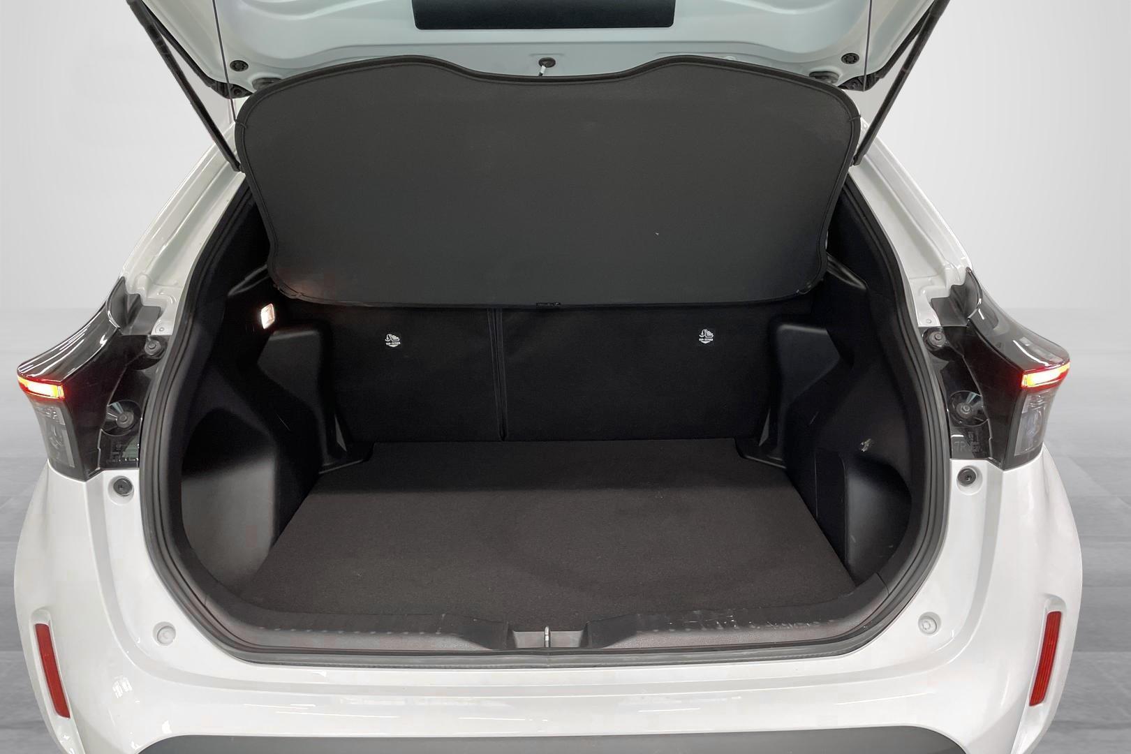 Toyota Yaris Cross 10