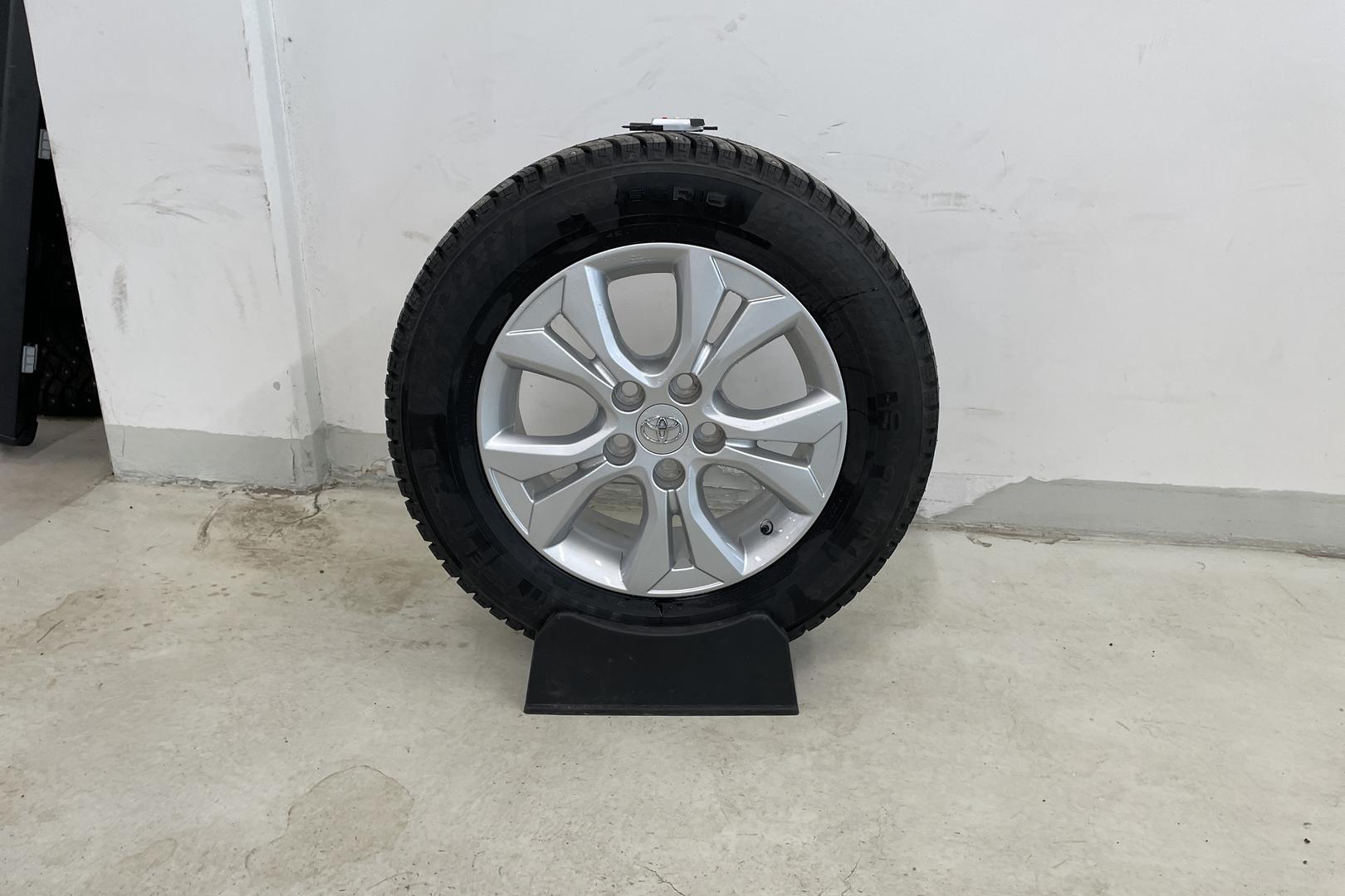 Toyota Yaris Cross 14