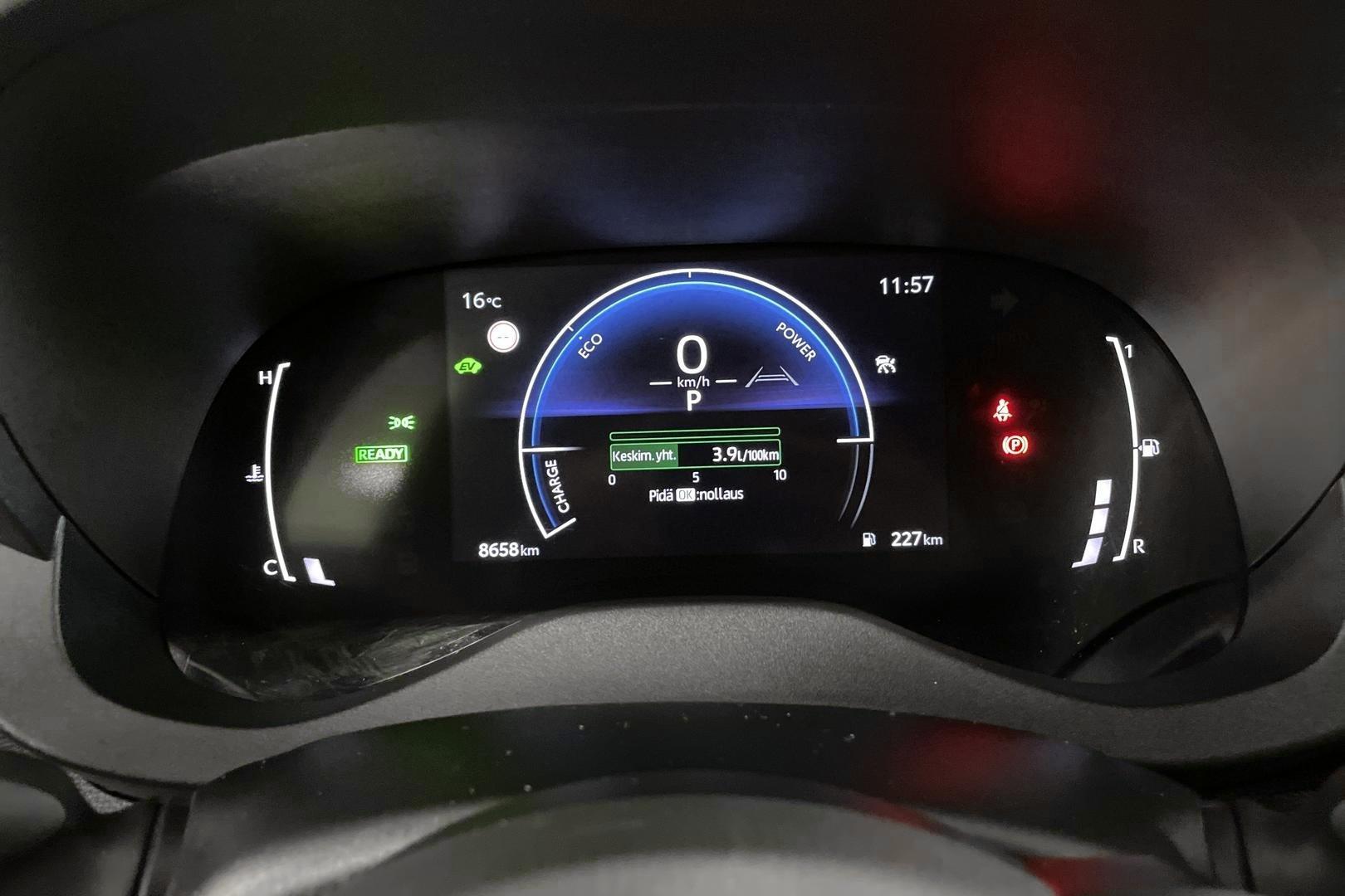 Toyota Yaris Cross 17