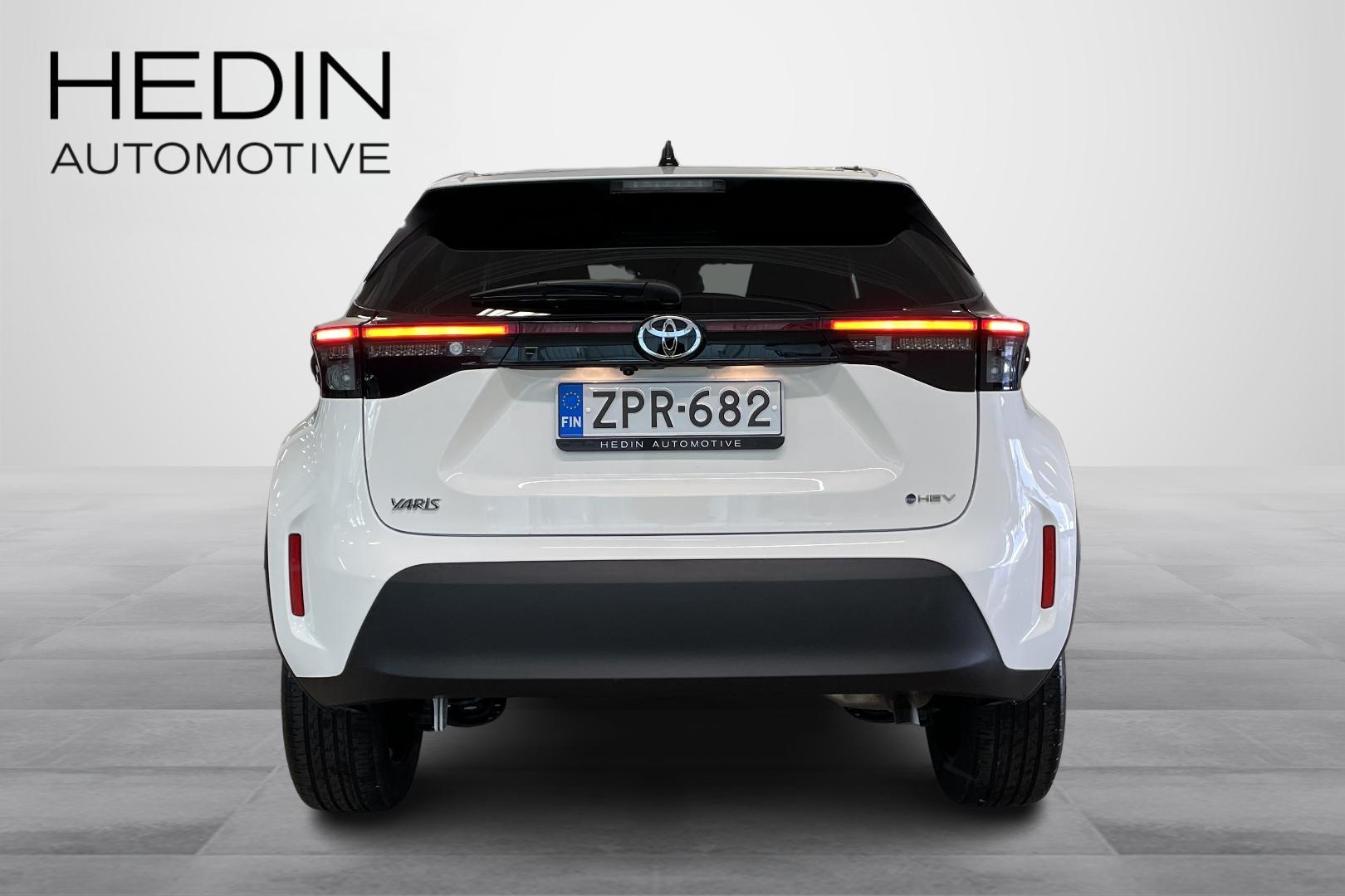 Toyota Yaris Cross 3