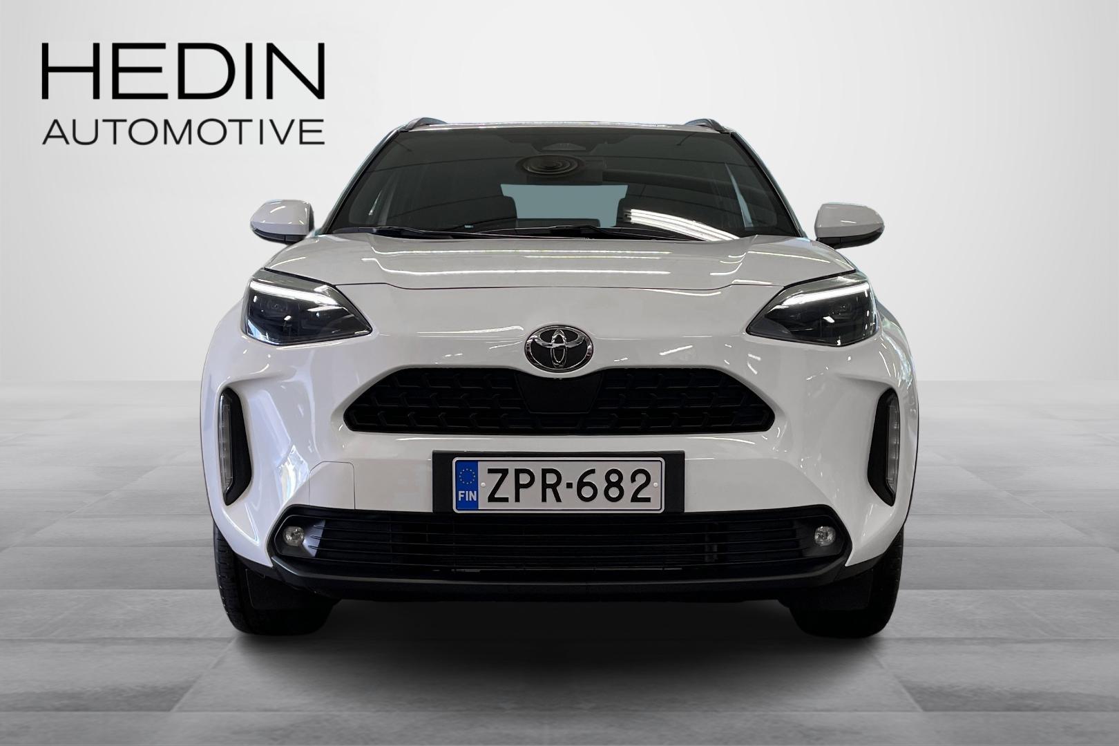 Toyota Yaris Cross 4