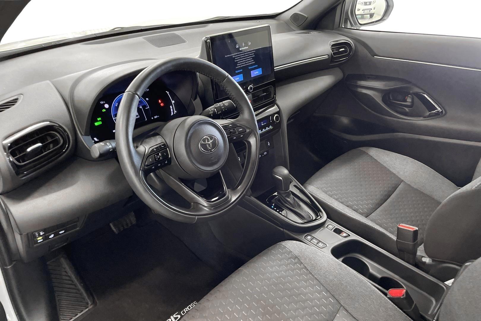 Toyota Yaris Cross 7